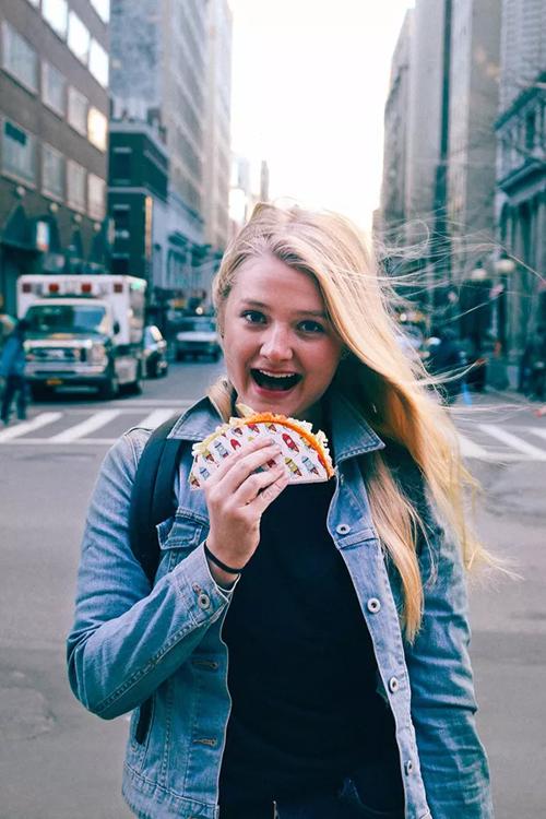 Live Mãs Scholarship - Feed A Dream | Emma DeMuth