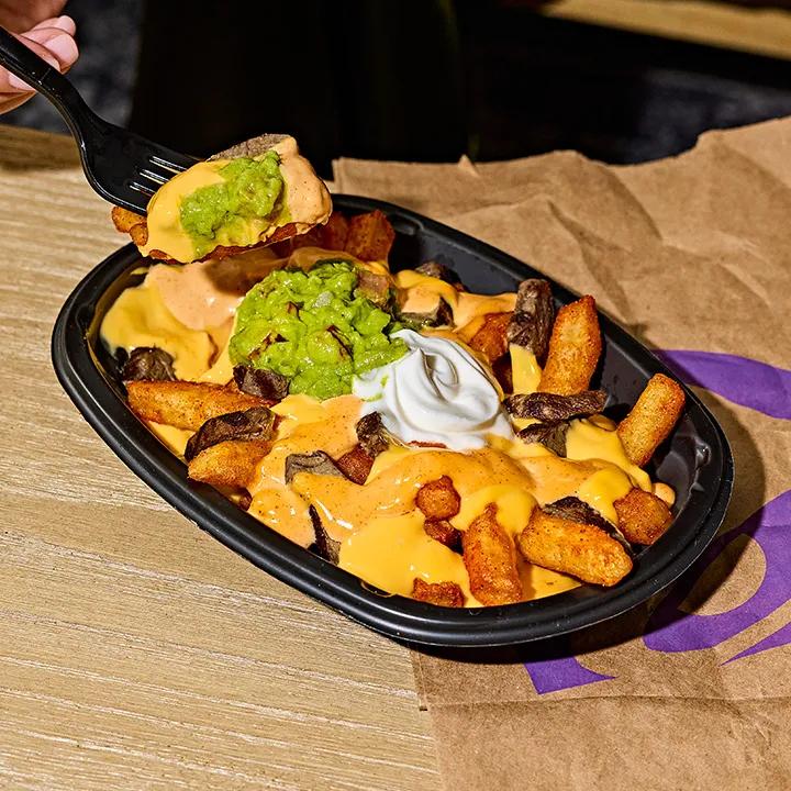 Steak & Guac Nacho Fries