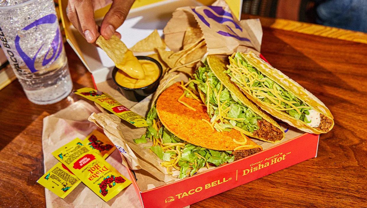 omar-apollo-s-disha-hot-sauce-taco-bell