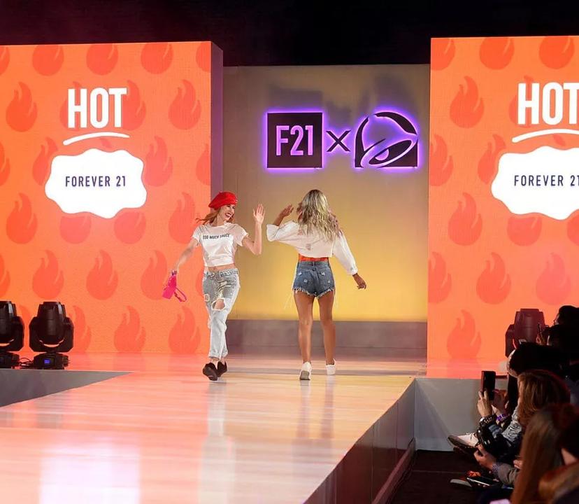 Taco bell print hoodie forever 21 outlet