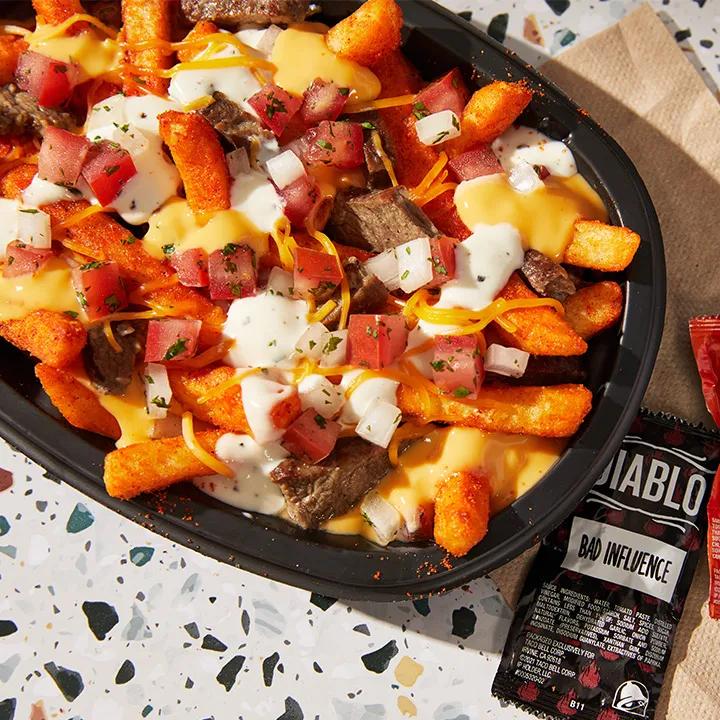 Steak Garlic Nacho Fries